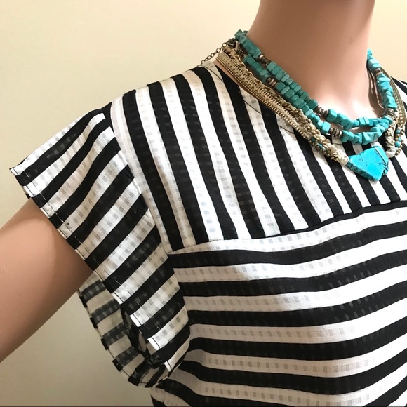 Lucy Paris Crop Top - Picture 2 of 4